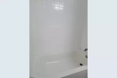 15 Broad #207, Pompton Lakes, NJ 07442 - Photo 9