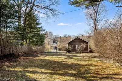 227 Grove St, Montclair, NJ 07042 - Photo 39