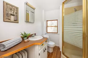 227 Grove St, Montclair, NJ 07042 - Photo 33