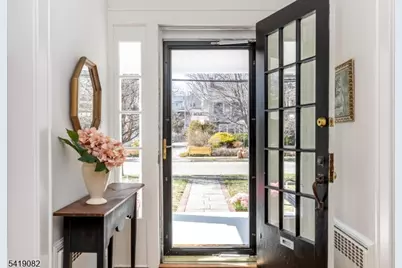 227 Grove St, Montclair, NJ 07042 - Photo 3