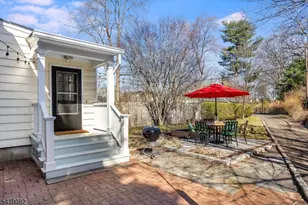 227 Grove St, Montclair, NJ 07042 - Photo 35