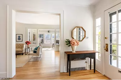 227 Grove St, Montclair, NJ 07042 - Photo 5