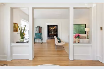 227 Grove St, Montclair, NJ 07042 - Photo 13