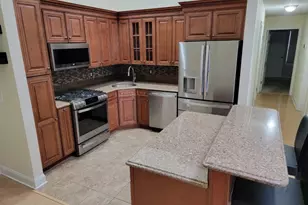 3904 Graham Ct, Bridgewater, NJ 08807 - Photo 3