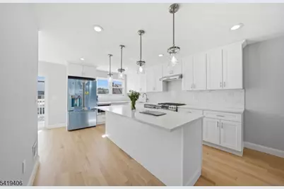 60 Dewitt St, Garfield, NJ 07026 - Photo 5