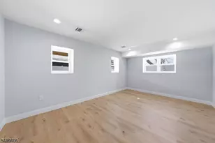 60 Dewitt St, Garfield, NJ 07026 - Photo 19