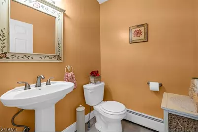 40 Highfield Ln, Nutley, NJ 07110 - Photo 15