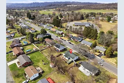 808 Charles Rd, Lopatcong Township, NJ 08865 - Photo 5