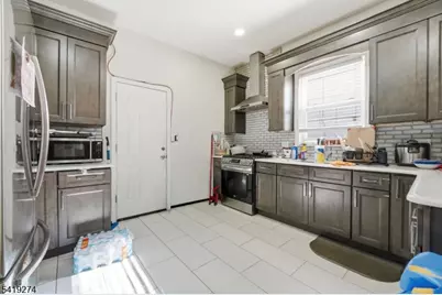 103 W Price St, Linden, NJ 07036 - Photo 15