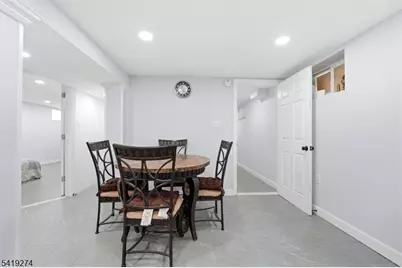 103 W Price St, Linden, NJ 07036 - Photo 27