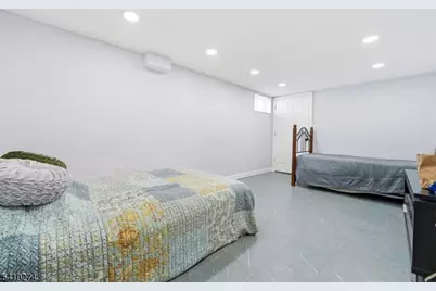 103 W Price St, Linden, NJ 07036 - Photo 23