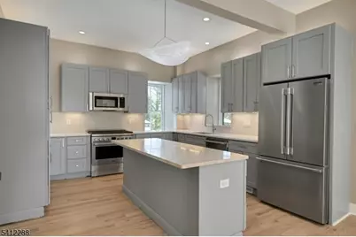 49 Park Ave #1, Madison, NJ 07940 - Photo 5