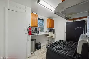 458 Fairview Ave, Orange, NJ 07050 - Photo 25