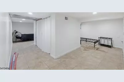 64 Willoughby St, Newark, NJ 07112 - Photo 21