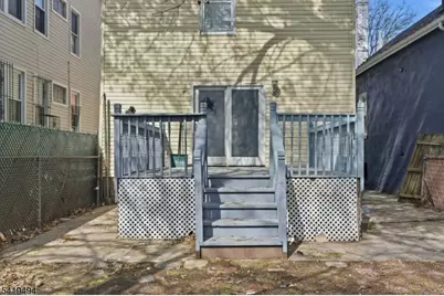 64 Willoughby St, Newark, NJ 07112 - Photo 23