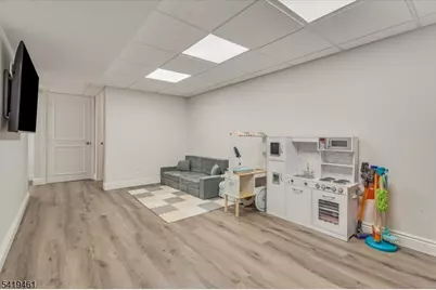 27 Prospect Ave, Pequannock Township, NJ 07444 - Photo 19