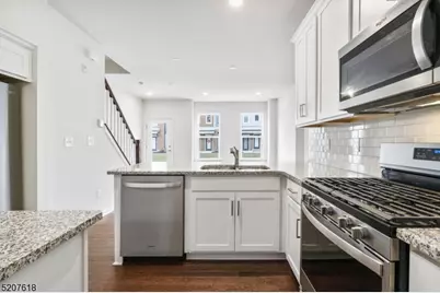 3 Sadie Cir #3104, Union Township, NJ 07083 - Photo 7