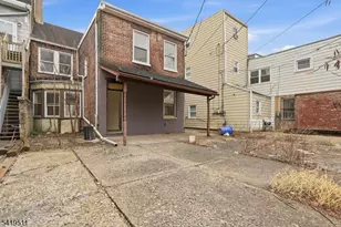 379 S Main St, Phillipsburg, NJ 08865 - Photo 15