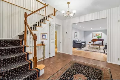 77 Hansell Rd, New Providence, NJ 07974 - Photo 3