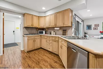 77 Hansell Rd, New Providence, NJ 07974 - Photo 13