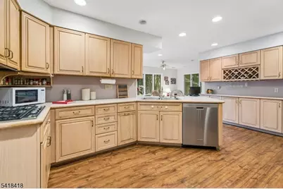 77 Hansell Rd, New Providence, NJ 07974 - Photo 11