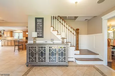 19 Caryn Place, Fairfield, NJ 07004 - Photo 3