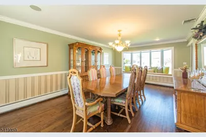 19 Caryn Place, Fairfield, NJ 07004 - Photo 5