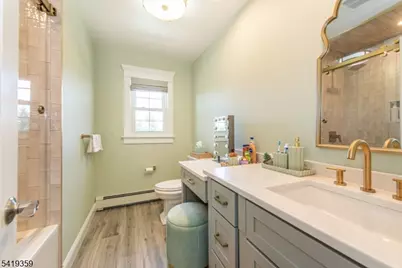 19 Caryn Place, Fairfield, NJ 07004 - Photo 25