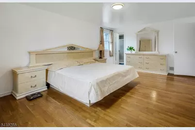 3 Page Pl, Livingston, NJ 07039 - Photo 17