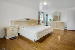 3 Page Pl, Livingston, NJ 07039 - Photo 17