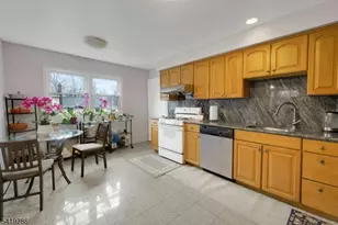 3 Page Pl, Livingston, NJ 07039 - Photo 13