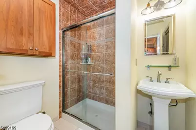 530 Up Mountain Avenue, Montclair, NJ 07043 - Photo 21