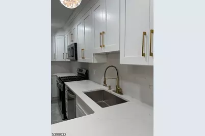 13 Brook St, Belleville, NJ 07109 - Photo 7