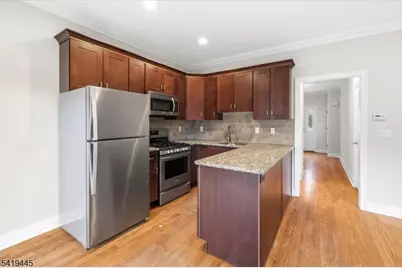 39 Bellows Ln, Montville Township, NJ 07082 - Photo 9