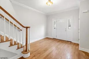 35 Bellows Ln, Montville Township, NJ 07082 - Photo 3