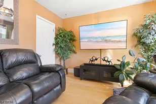 272 Oswald Pl, Union Township, NJ 07088 - Photo 11