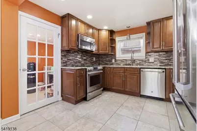 272 Oswald Pl, Union Township, NJ 07088 - Photo 7