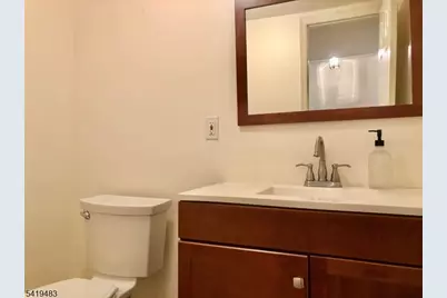 48 Stonegate Dr, Roseland, NJ 07068 - Photo 11