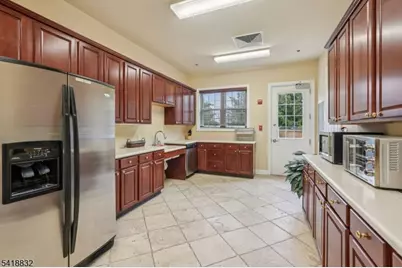 1209 Holly Ln #1209, Cedar Grove Twp., NJ 07009 - Photo 15