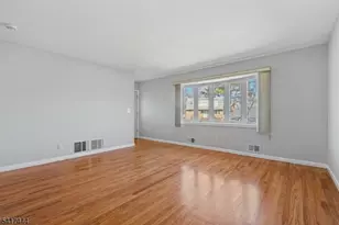 2075 Barnett St, Rahway, NJ 07065 - Photo 5