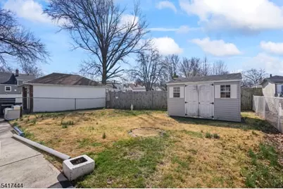 2075 Barnett St, Rahway, NJ 07065 - Photo 17