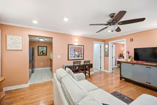 7 Prospect St, Morristown, NJ 07960 - Photo 9