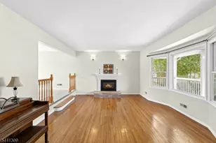 42 Arden Ct, Berkeley Heights Township, NJ 07922 - Photo 5