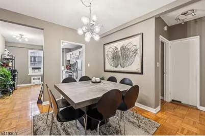 5 Roosevelt Pl #1E, Montclair, NJ 07042 - Photo 3