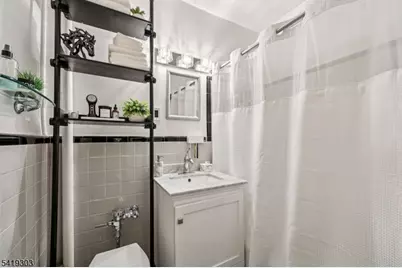 5 Roosevelt Pl #1E, Montclair, NJ 07042 - Photo 13