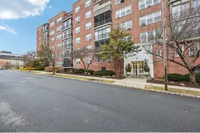 5 Roosevelt Pl #1E, Montclair, NJ 07042 - Photo 19