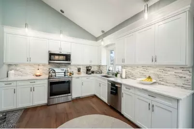 27 Adams Dr, Ogdensburg, NJ 07439 - Photo 11