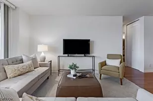 530 Valley Rd, Montclair, NJ 07043 - Photo 5