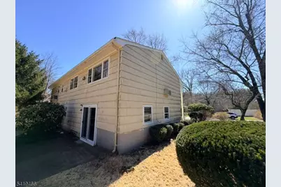 32 Lake Dr, Parsippany, NJ 07005 - Photo 37