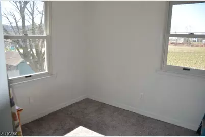 8 Millbrook Rd, Franklin Township, NJ 07882 - Photo 15